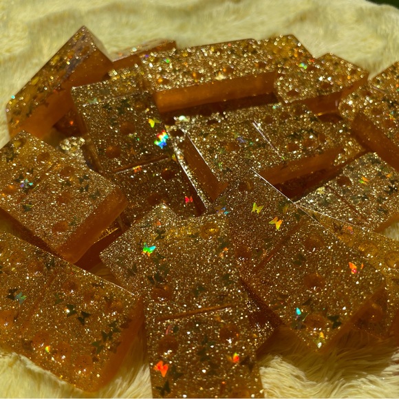 Golden Butterfly Dominoe Set (Dots Not Filled)